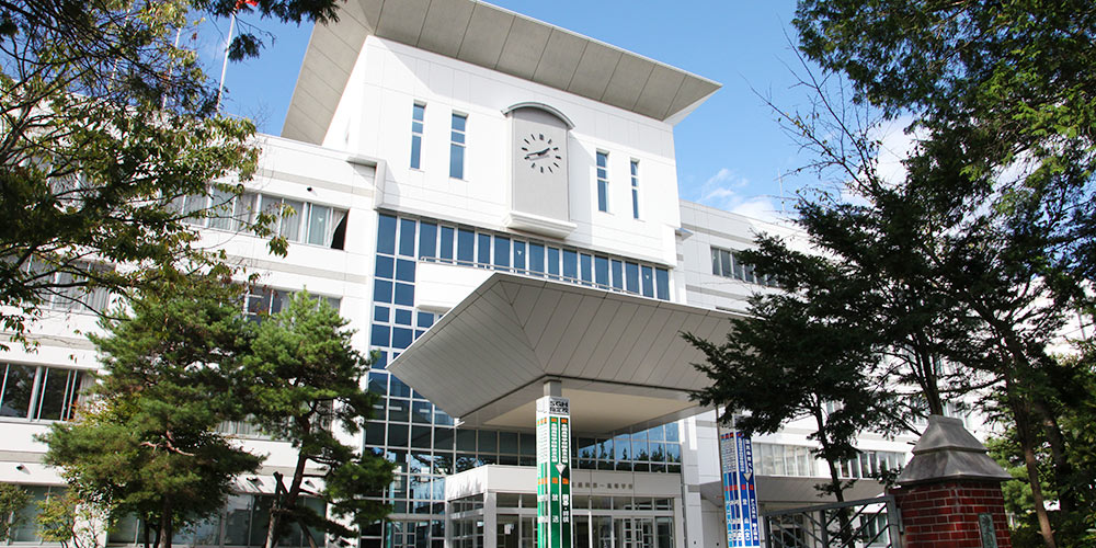 岩手県立盛岡第一高等学校の外観