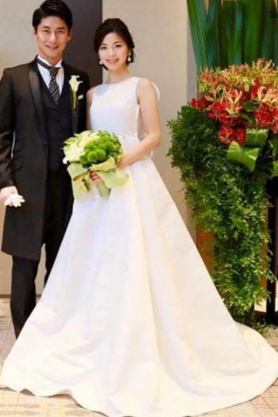 中曽根康隆と妻のツーショット