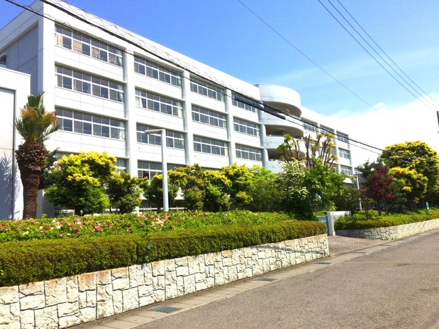静岡県立静岡中央高校の外観