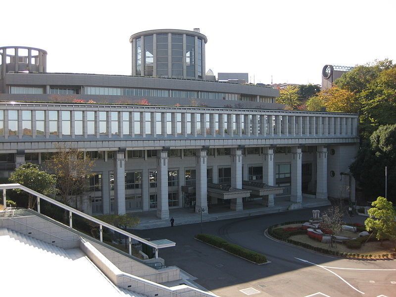 馳浩は専修大学出身