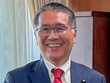 伊藤忠彦のプロフィール