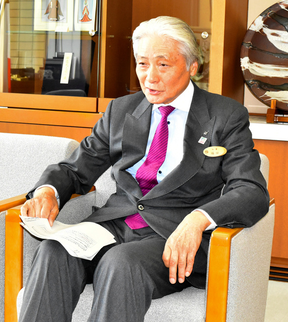 福田富一は29歳で宇都宮市議会議員に当選