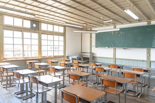新田八朗は富山大学教育学部附属小学校の出身