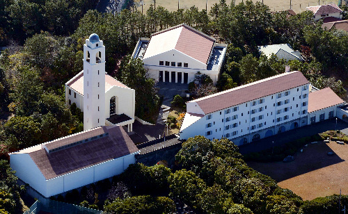 村井嘉浩は1992年に松下政経塾に入塾