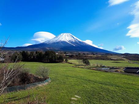 山下真の実家は山梨県