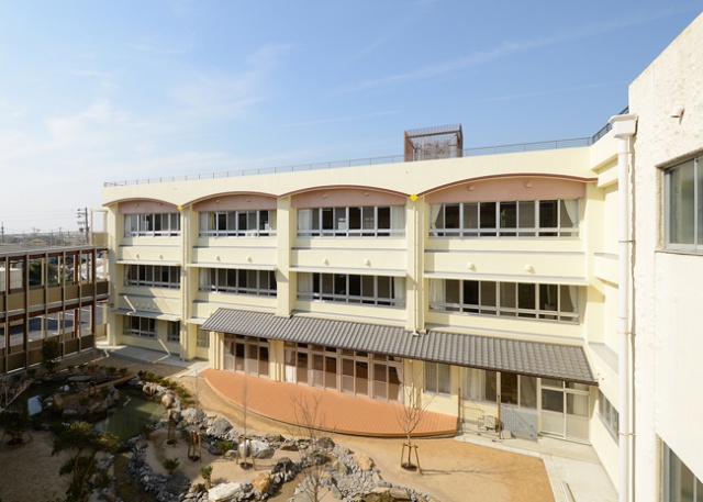 大村秀章は碧南市立鷲塚小学校出身