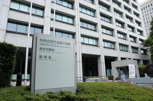 大石賢吾は厚生労働省医政局に入局