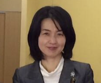 山口祥義の妻は江美