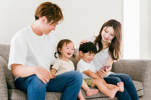 一見勝之の家族構成