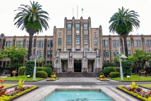 河野俊嗣は2007年に宮崎県副知事に就任