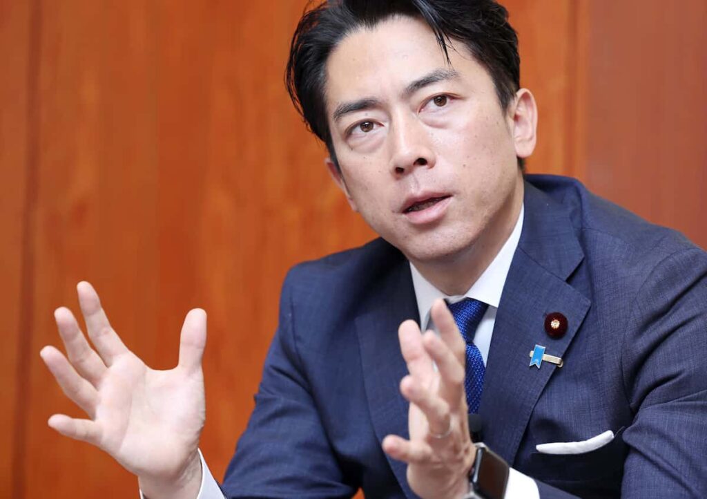 コメ統計の見直しについて話す小泉進次郎