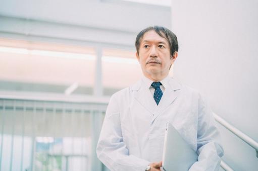 筑波大学教授として活躍した森亮一氏をイメージした写真