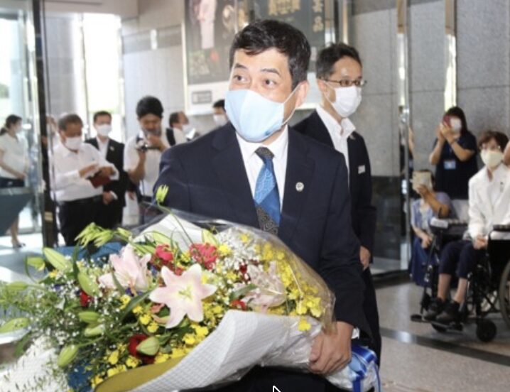 塩田光一の経歴は?