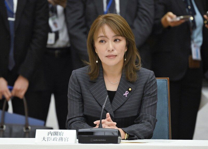 今井絵理子は内閣府政務官に抜擢されて実績あり