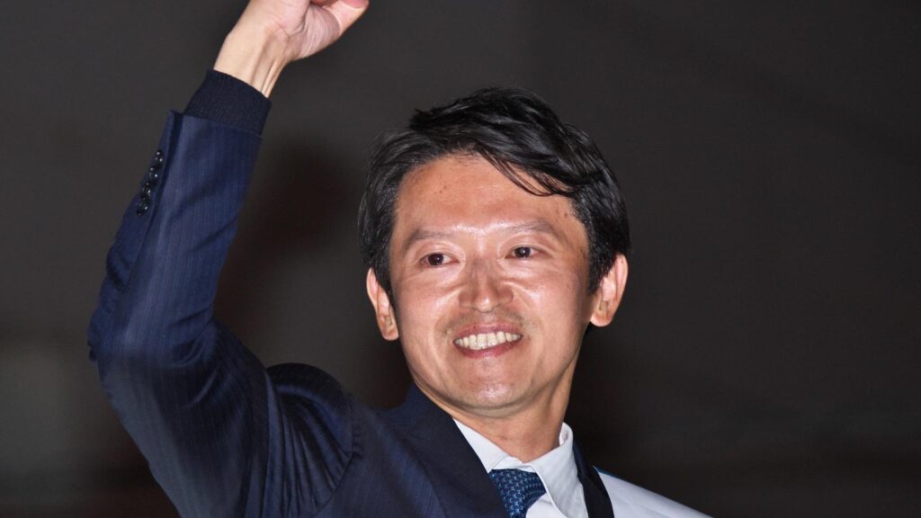 斎藤知事の眉毛は性格の表れ?