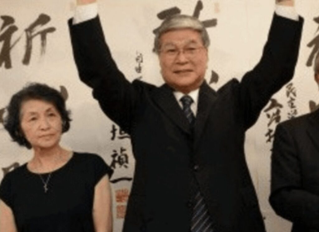 野村哲郎の妻?