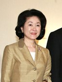 麻生太郎の妻は千賀子