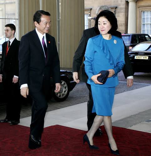 麻生ちか子は実業界でも活躍