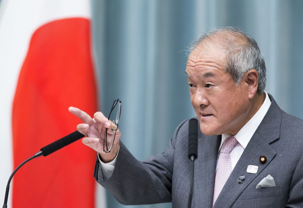 鈴木俊一