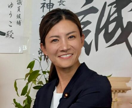 応援に駆けつける吉川りな