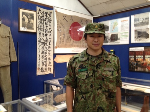 陸上自衛隊の予備自衛官として活動する神谷宗幣