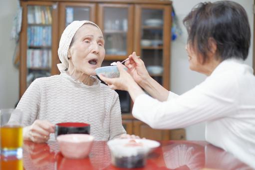 老老介護のイメージ画像