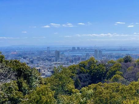 和田有一朗の出身地・神戸市灘区の街並み