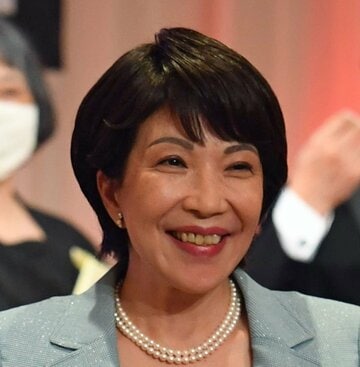 不自然と言われる高市早苗の髪型