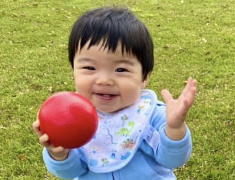 中曽根康隆の長男・康昭