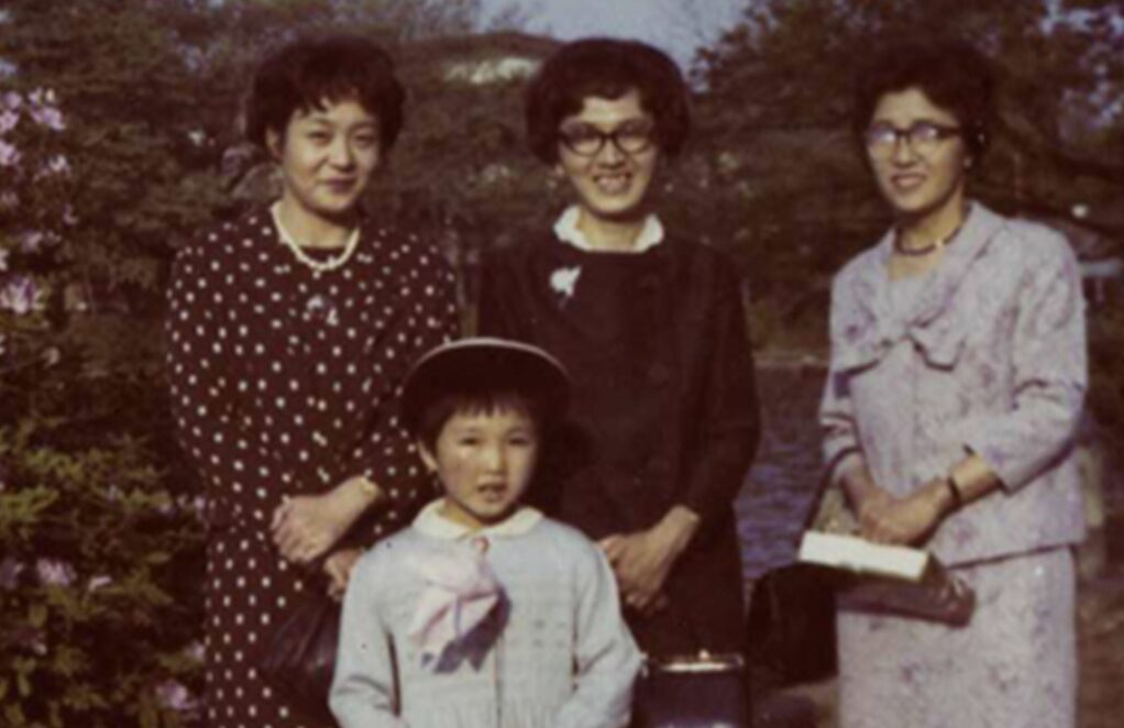 片山さつきの幼少期