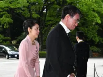 河野太郎と妻の香さん
