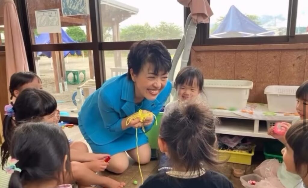 有村治子 子供