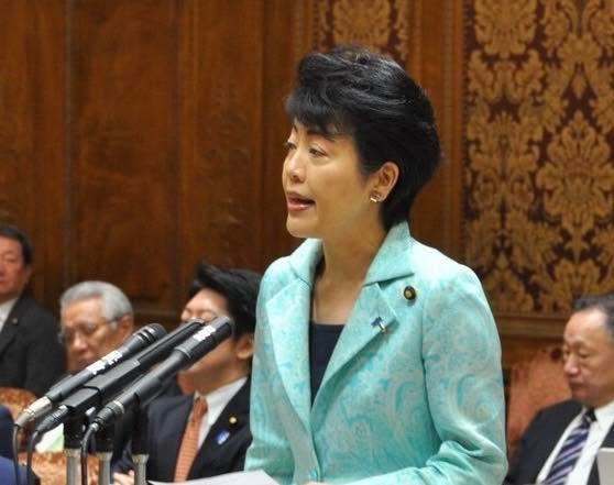 有村治子 国会