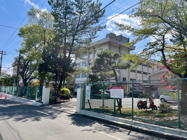 北仙台小学校の外観