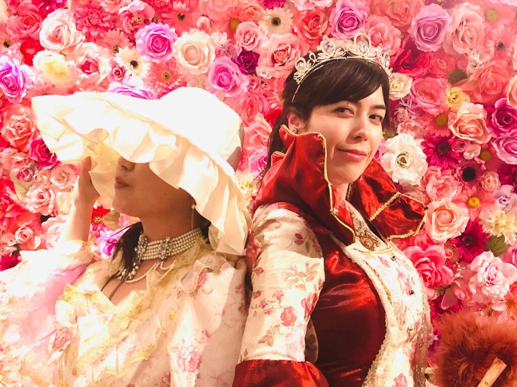 小野田紀美のコスプレ