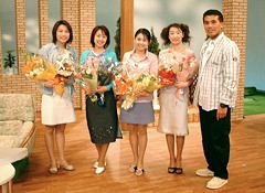 上野賢一郎の妻の土岐