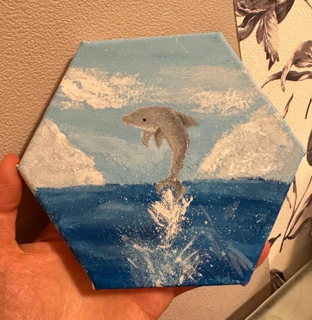 長女が描いたイルカ