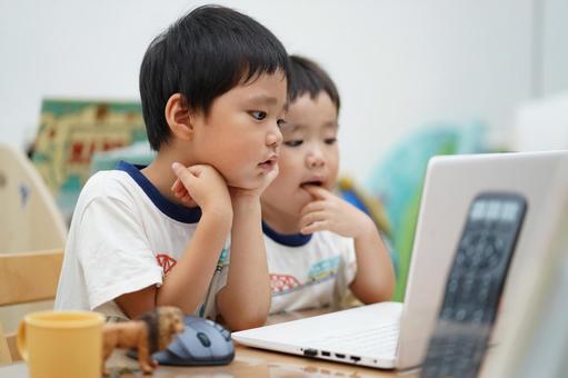 プログラミングのメー自画像